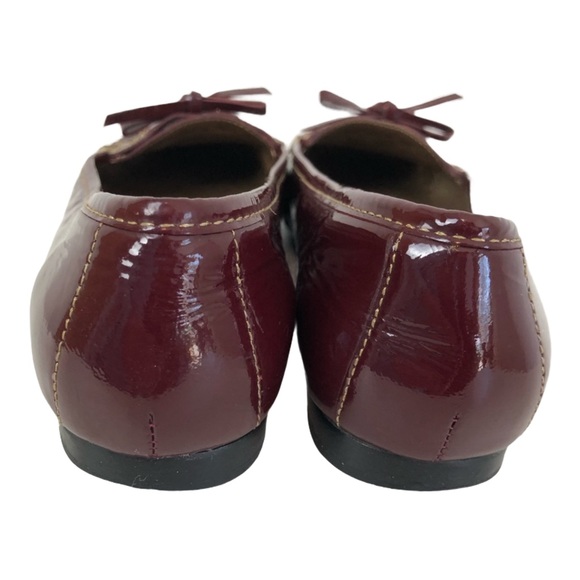 Genuine Leather Loafer Comfort Divided Sole Burgundy, size 7 like new Classic - Picture 3 of 5